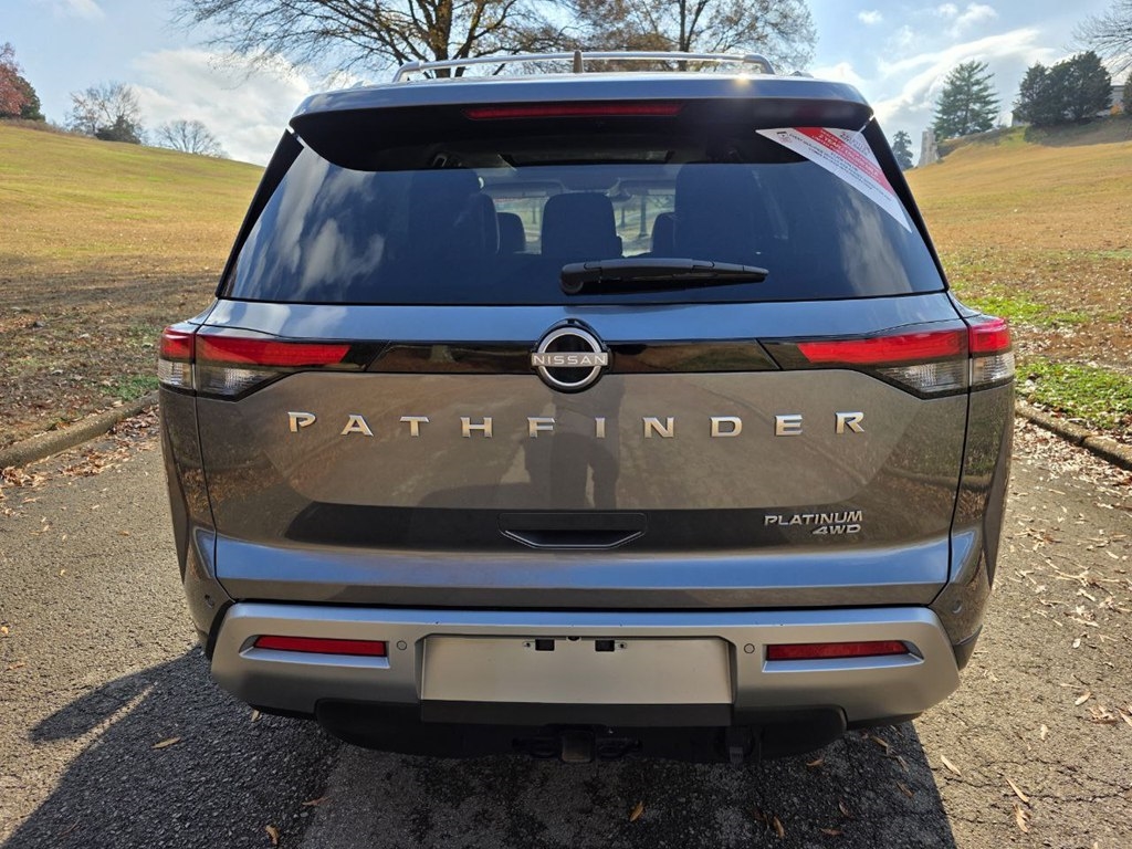 Nissan Pathfinder Platinum 4WD 2024