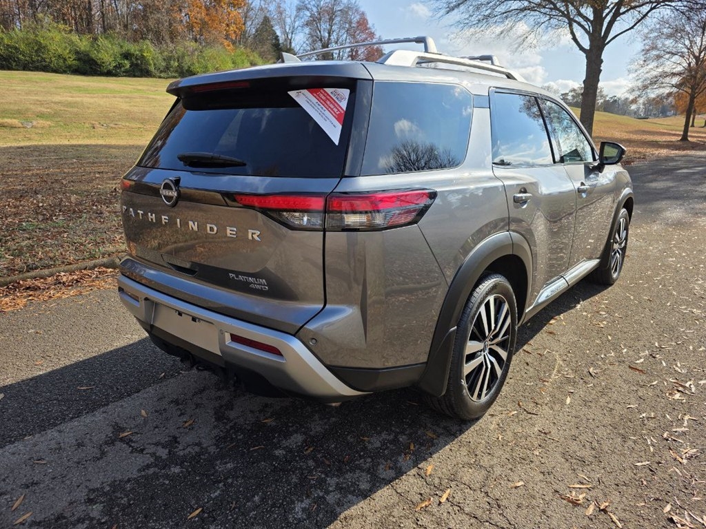 Nissan Pathfinder Platinum 4WD 2024