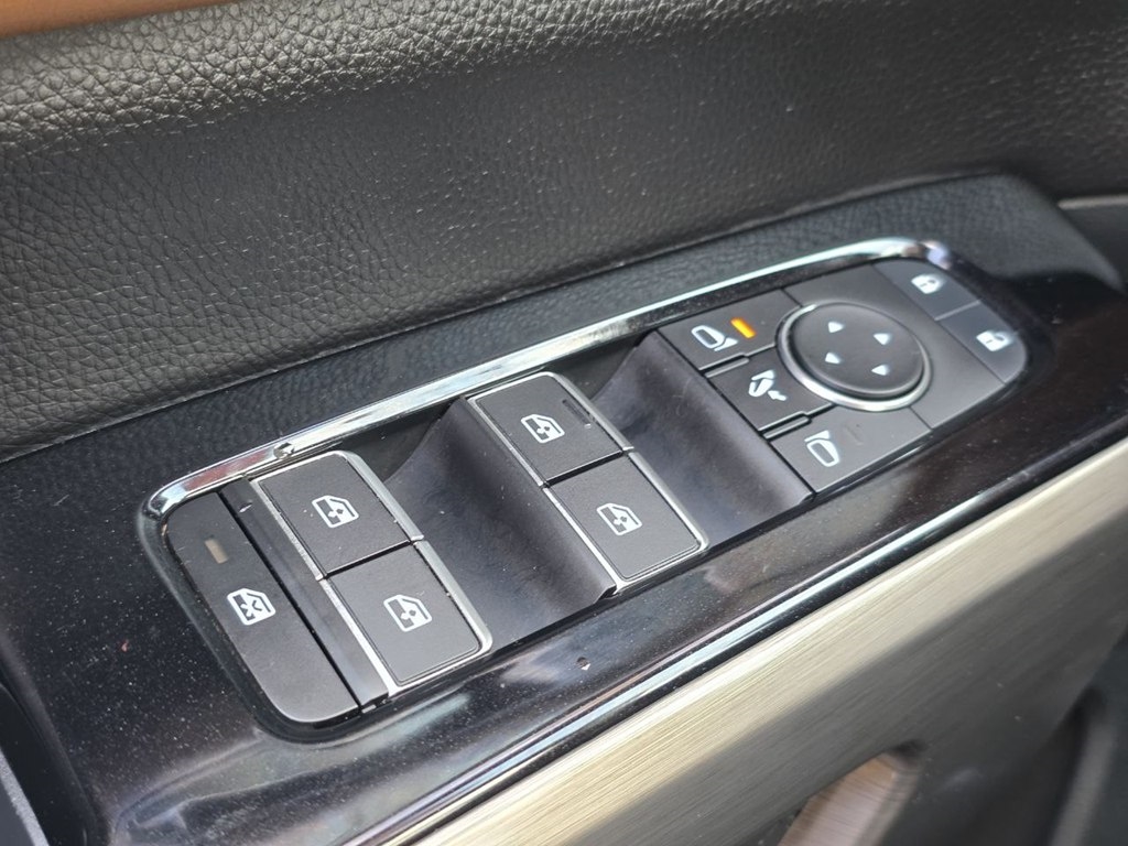 Nissan Pathfinder Platinum 4WD 2024