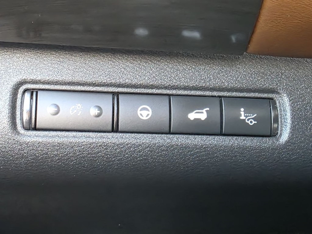 Nissan Pathfinder Platinum 4WD 2024