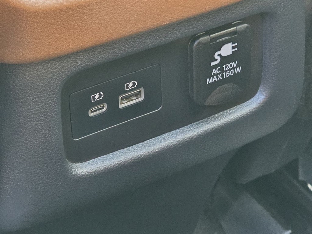 Nissan Pathfinder Platinum 4WD 2024