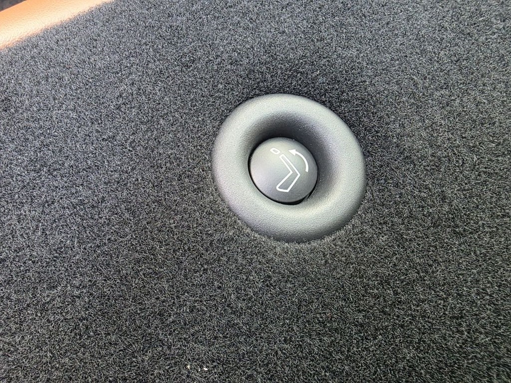 Nissan Pathfinder Platinum 4WD 2024