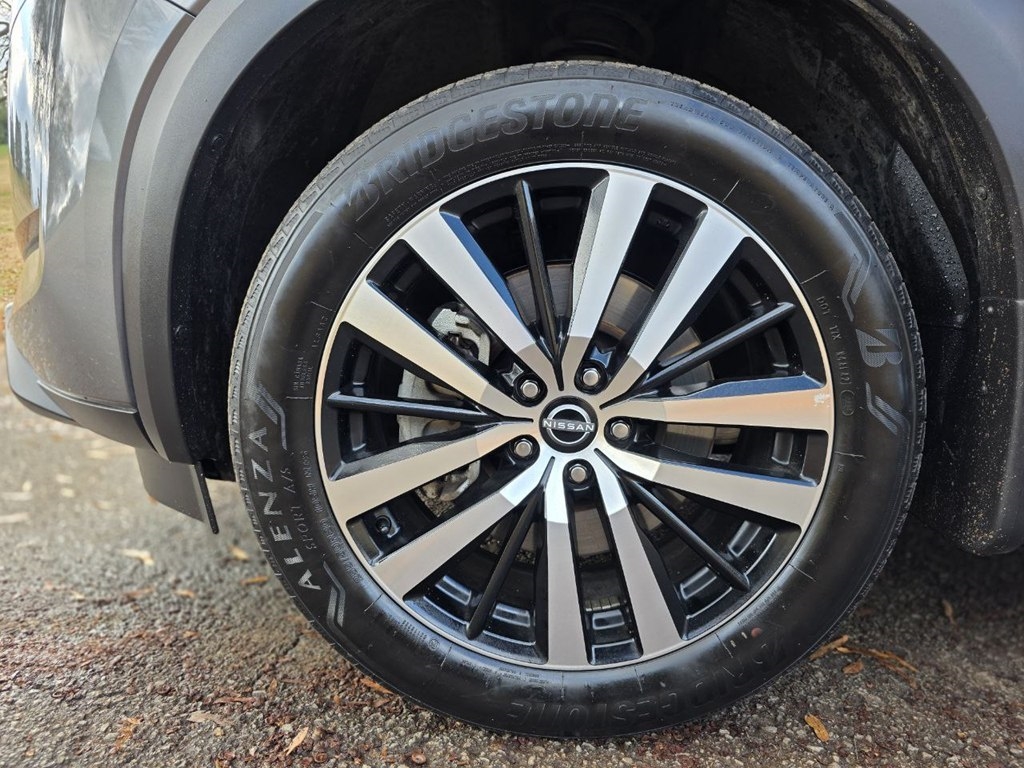 Nissan Pathfinder Platinum 4WD 2024