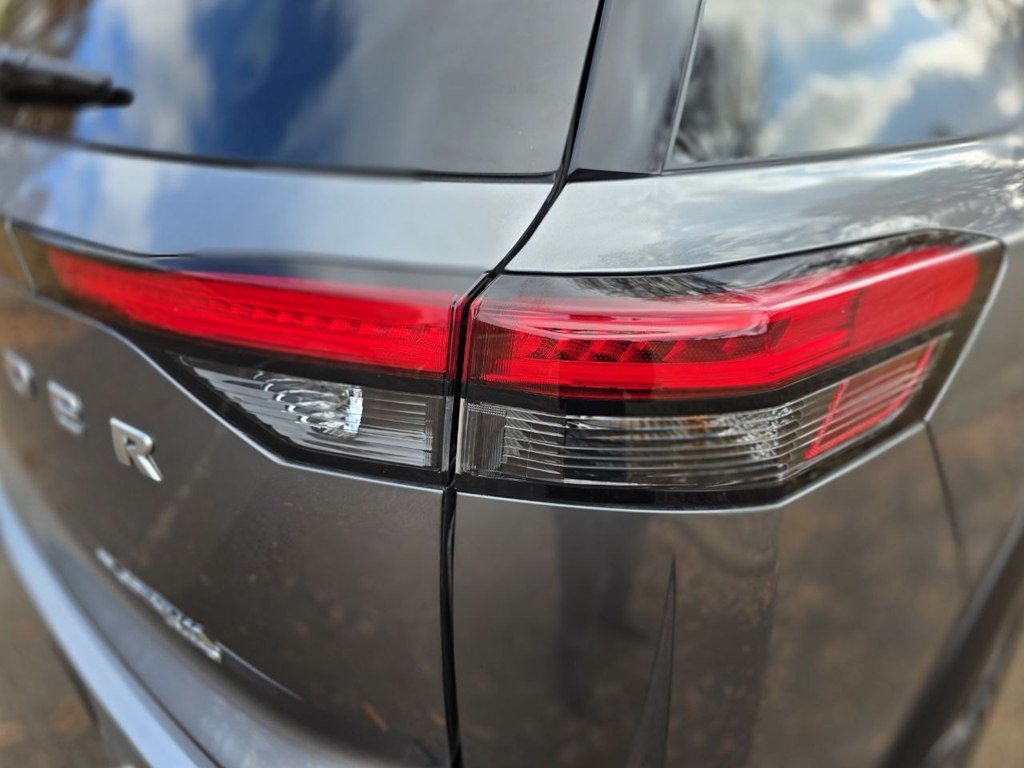 Nissan Pathfinder Platinum 4WD 2024