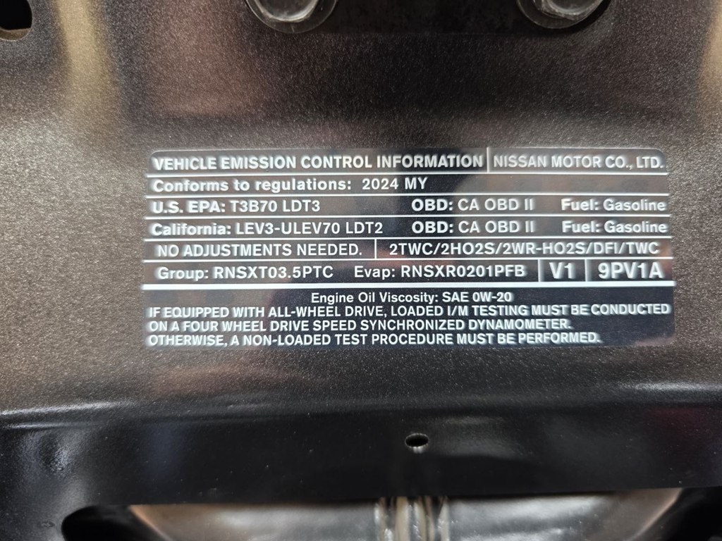 Nissan Pathfinder Platinum 4WD 2024