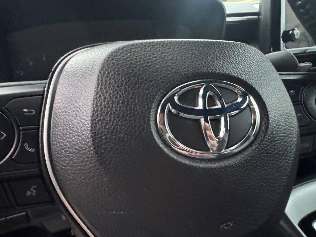 Toyota Corolla SE CVT (Natl) 2024