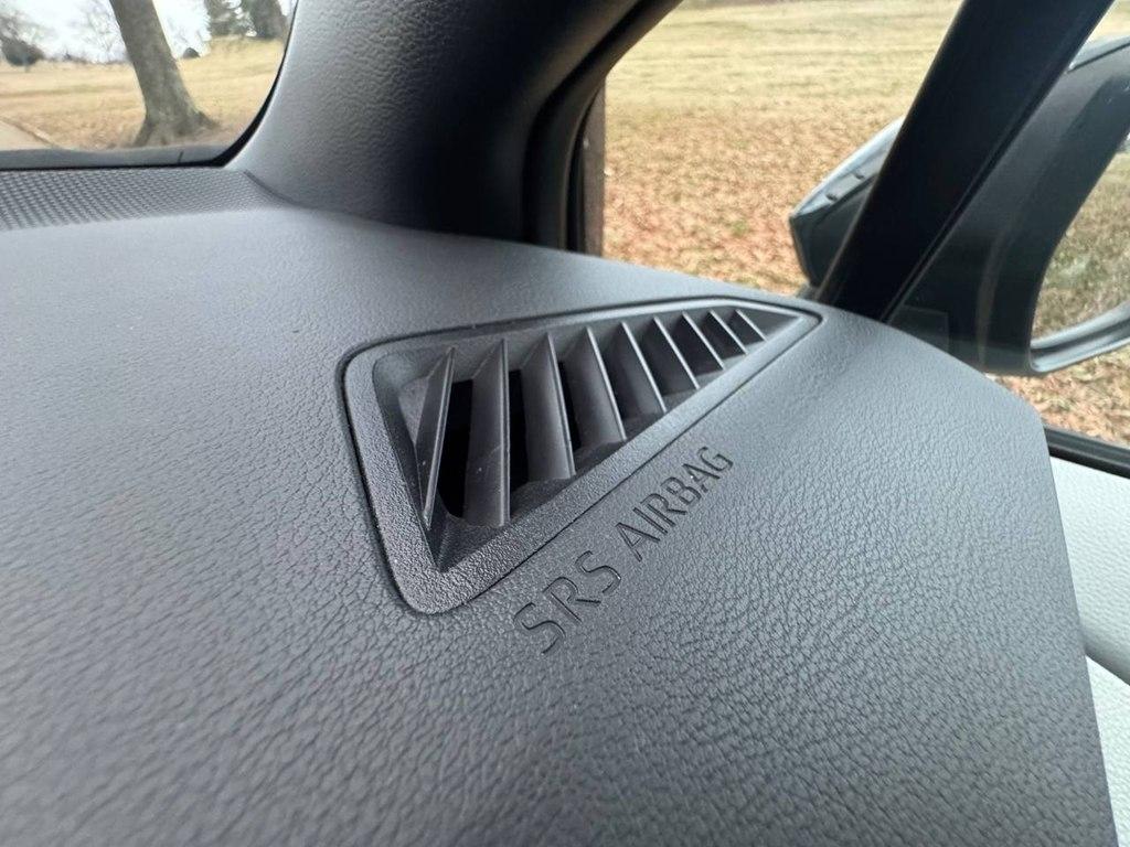 Toyota Corolla SE CVT (Natl) 2024