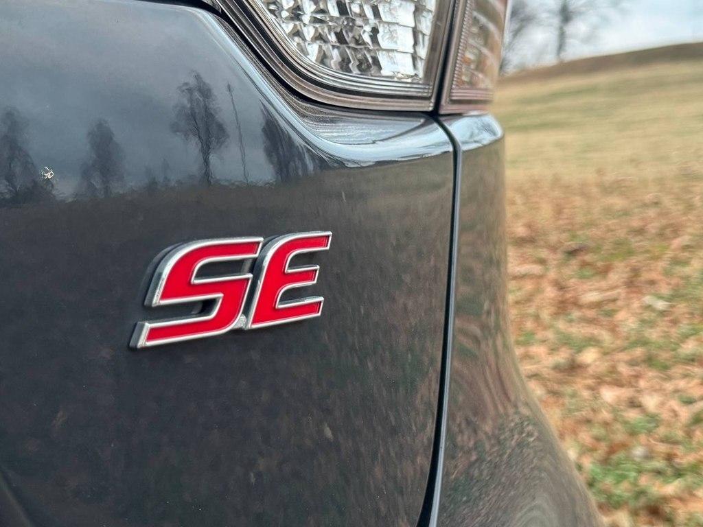 Toyota Corolla SE CVT (Natl) 2024