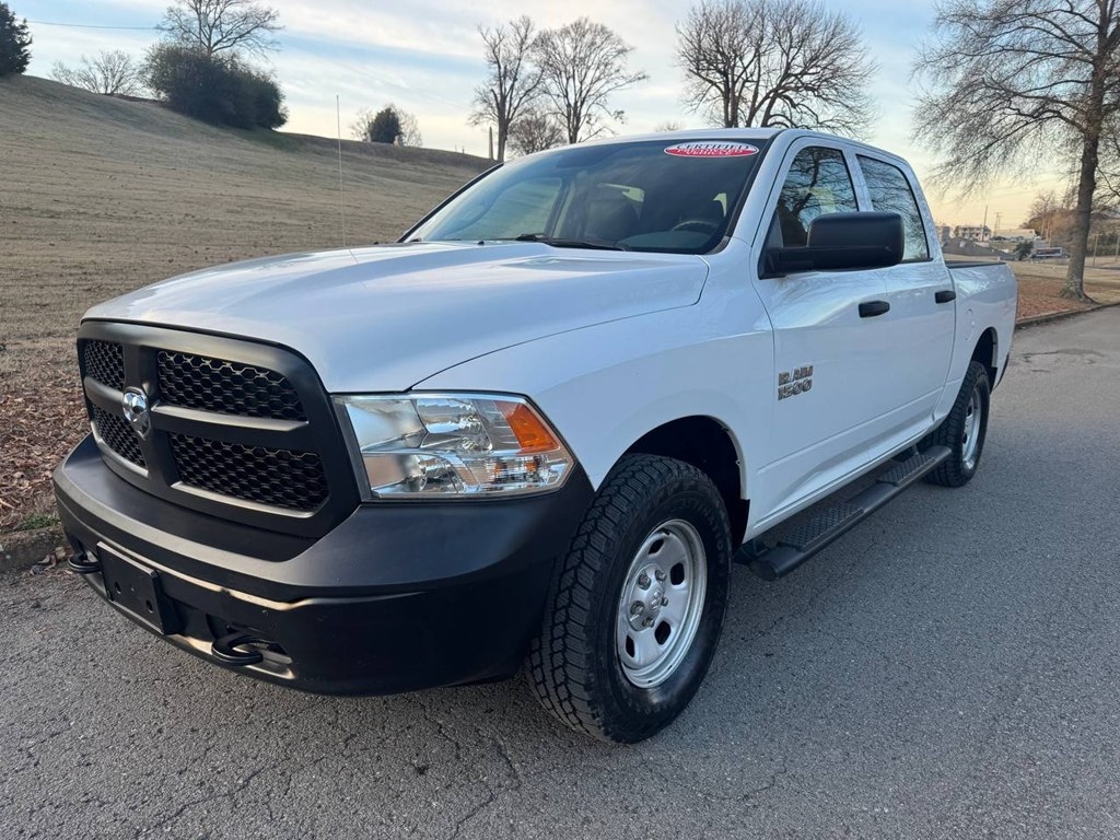 RAM 1500 Tradesman 4x4 Crew Cab 5'7" Box 2018