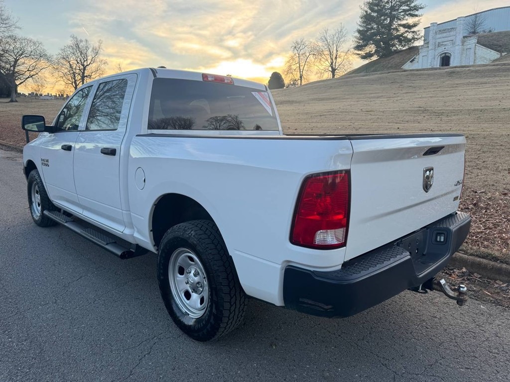 RAM 1500 Tradesman 4x4 Crew Cab 5'7" Box 2018