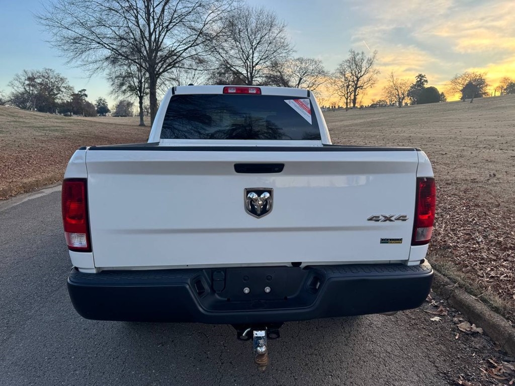 RAM 1500 Tradesman 4x4 Crew Cab 5'7" Box 2018