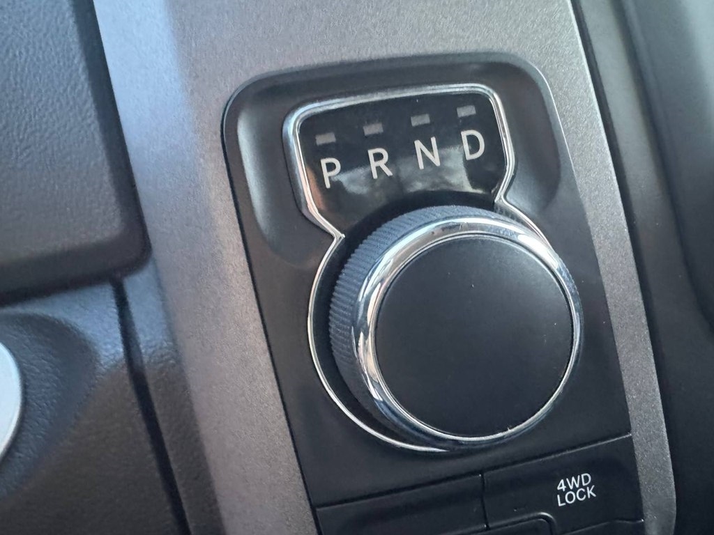 RAM 1500 Tradesman 4x4 Crew Cab 5'7" Box 2018