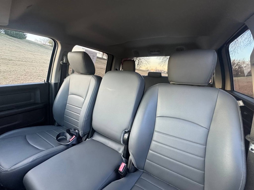 RAM 1500 Tradesman 4x4 Crew Cab 5'7" Box 2018