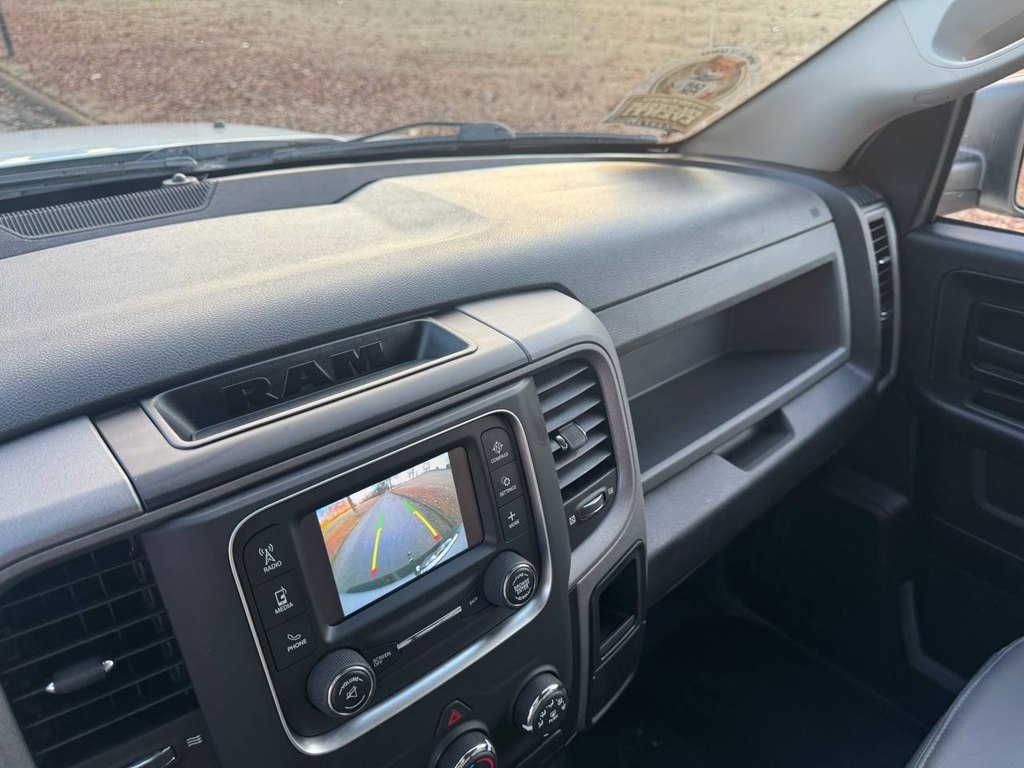 RAM 1500 Tradesman 4x4 Crew Cab 5'7" Box 2018