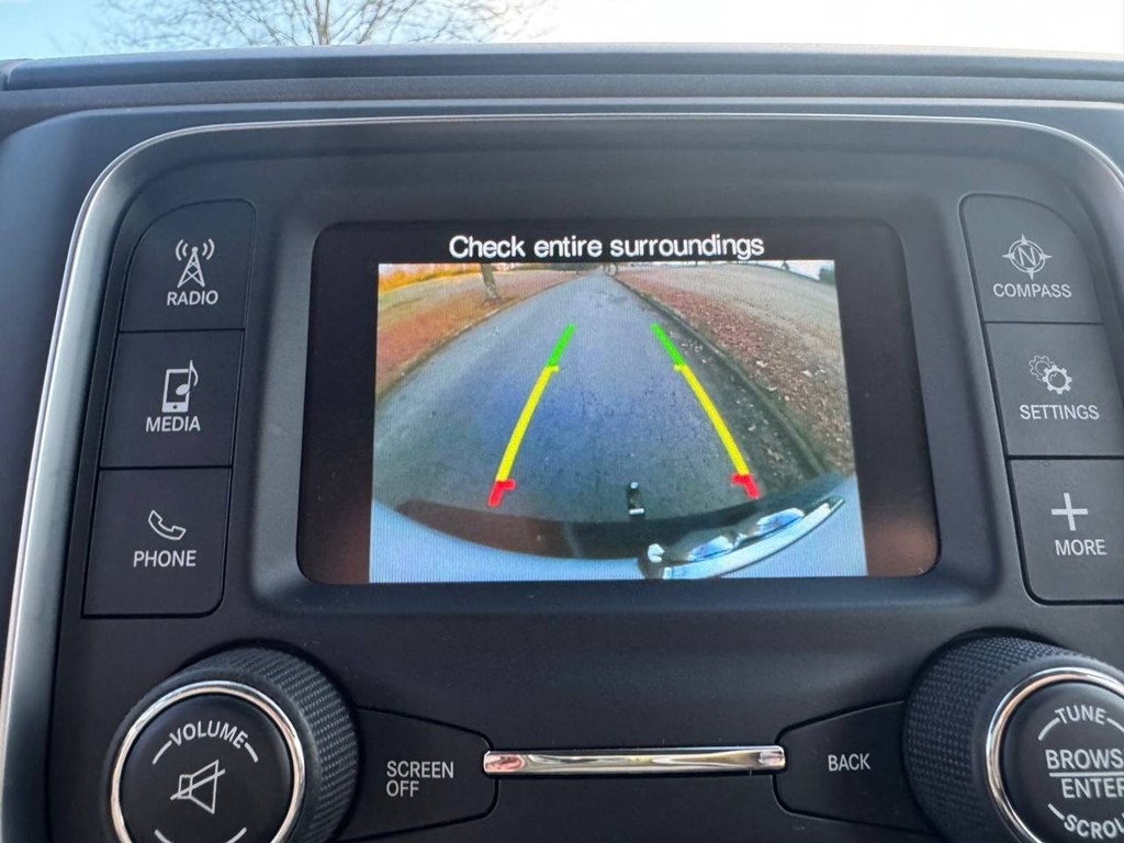 RAM 1500 Tradesman 4x4 Crew Cab 5'7" Box 2018