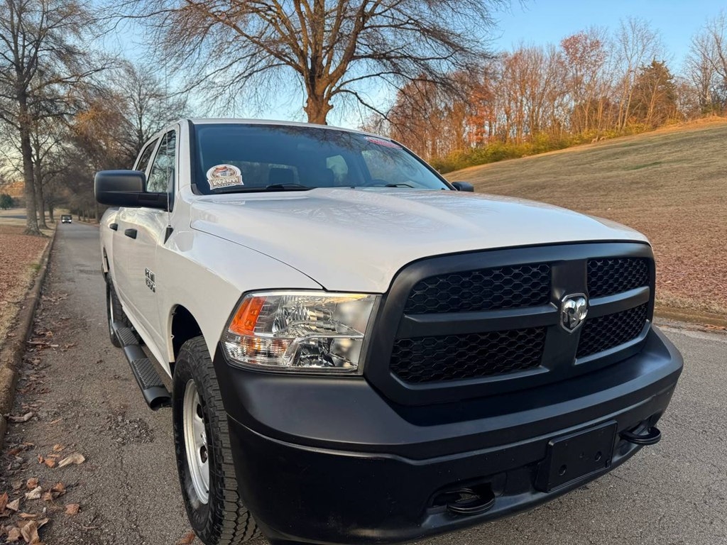 RAM 1500 Tradesman 4x4 Crew Cab 5'7" Box 2018
