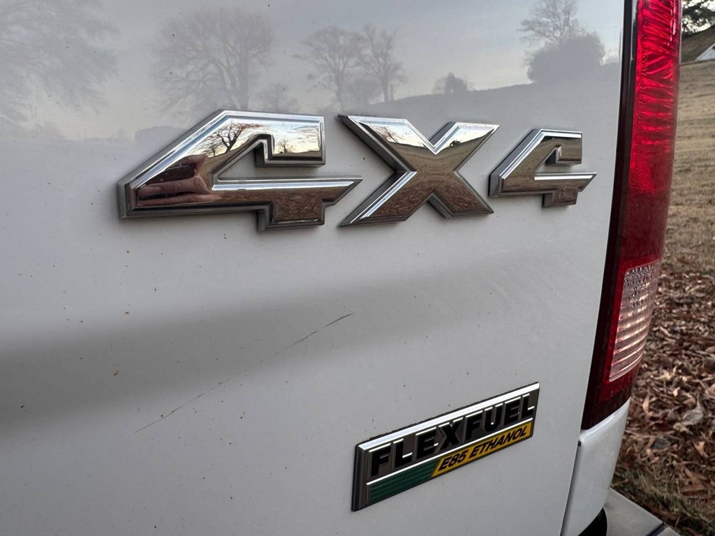 RAM 1500 Tradesman 4x4 Crew Cab 5'7" Box 2018