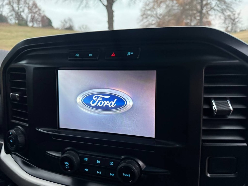 Ford F-150 XL 4WD SuperCrew 5.5' Box 2021