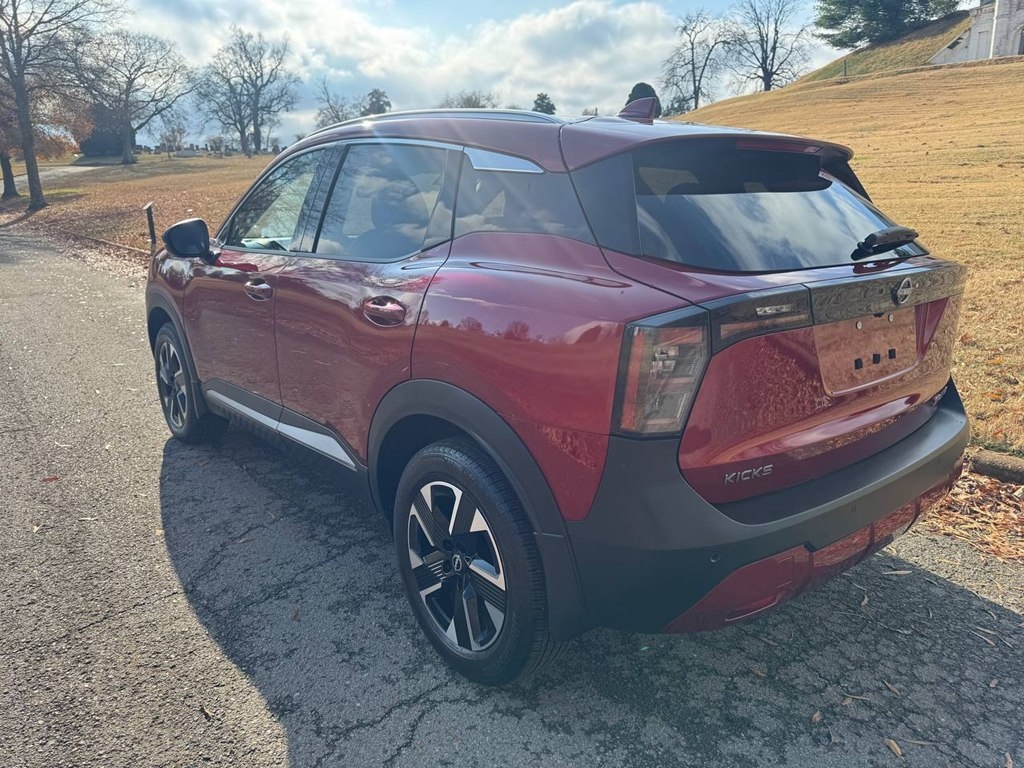 Nissan Kicks SR AWD 2025