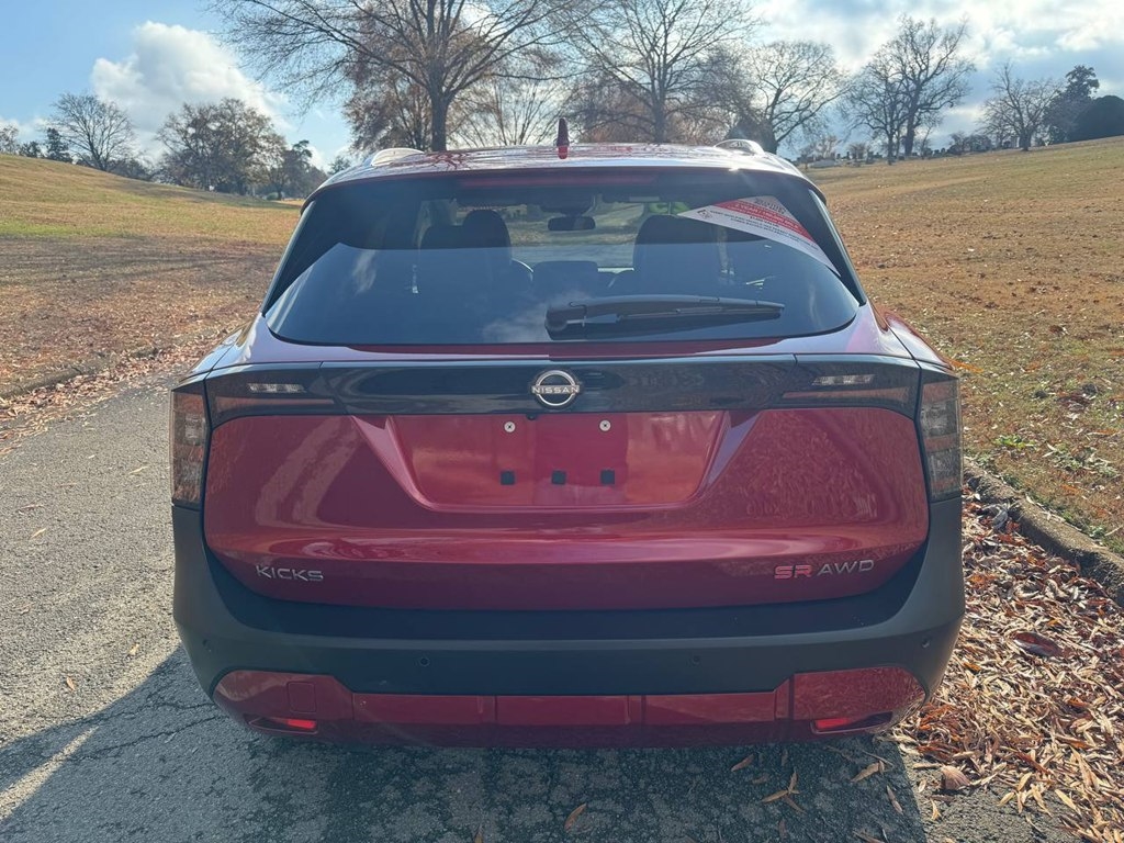 Nissan Kicks SR AWD 2025