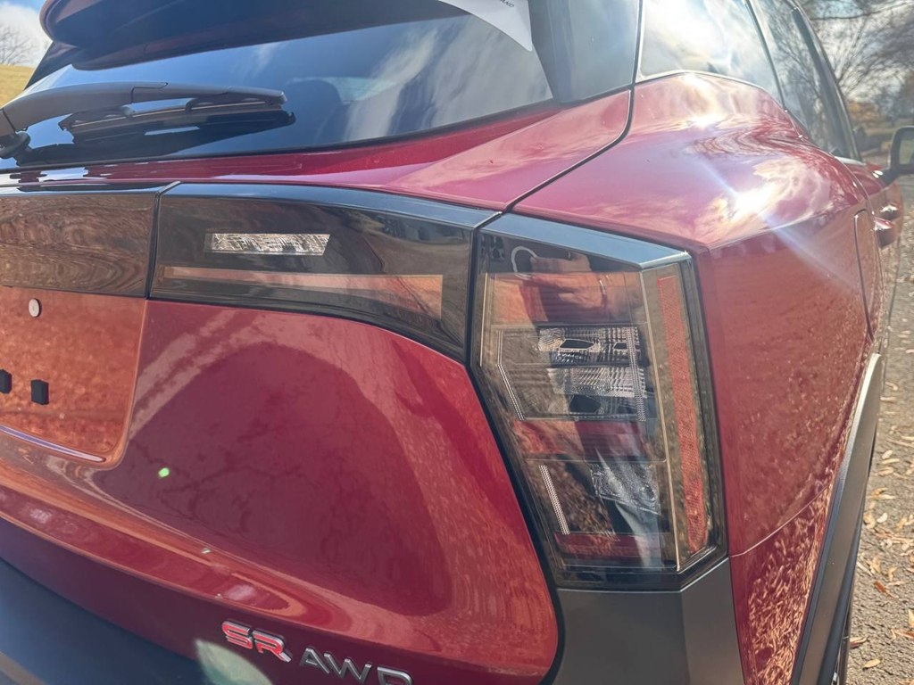 Nissan Kicks SR AWD 2025