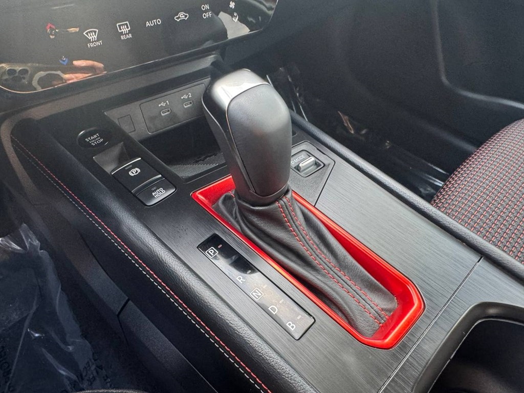 Nissan Kicks SR AWD 2025