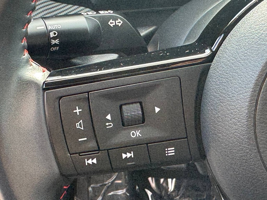 Nissan Kicks SR AWD 2025