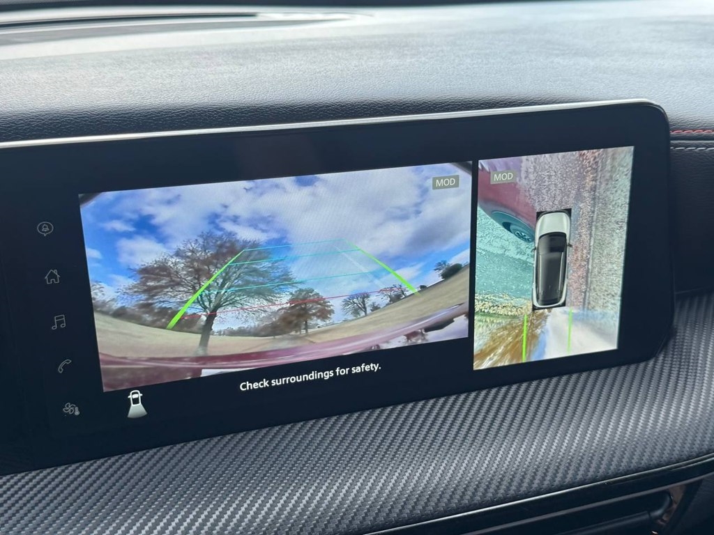 Nissan Kicks SR AWD 2025