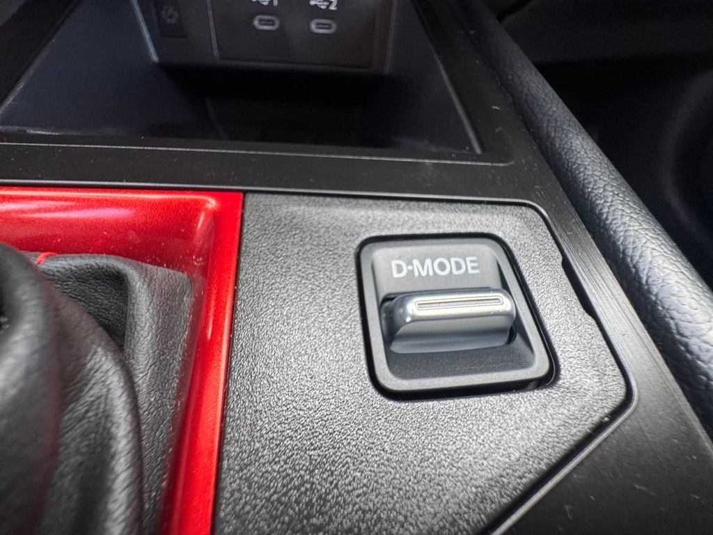 Nissan Kicks SR AWD 2025