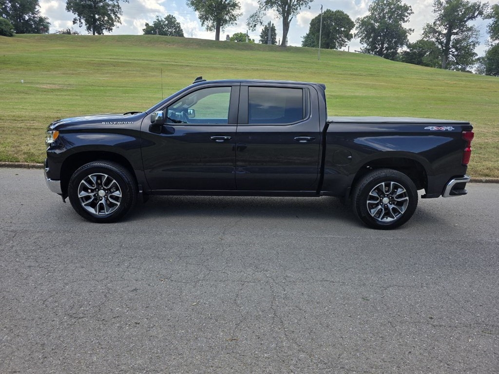Chevrolet Silverado 1500 4WD Crew Cab 147" LT w/2FL 2023