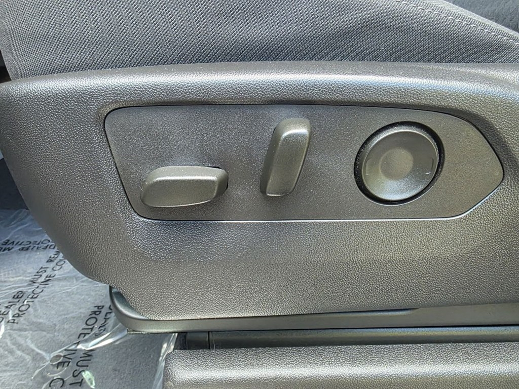 Chevrolet Silverado 1500 4WD Crew Cab 147" LT w/2FL 2023