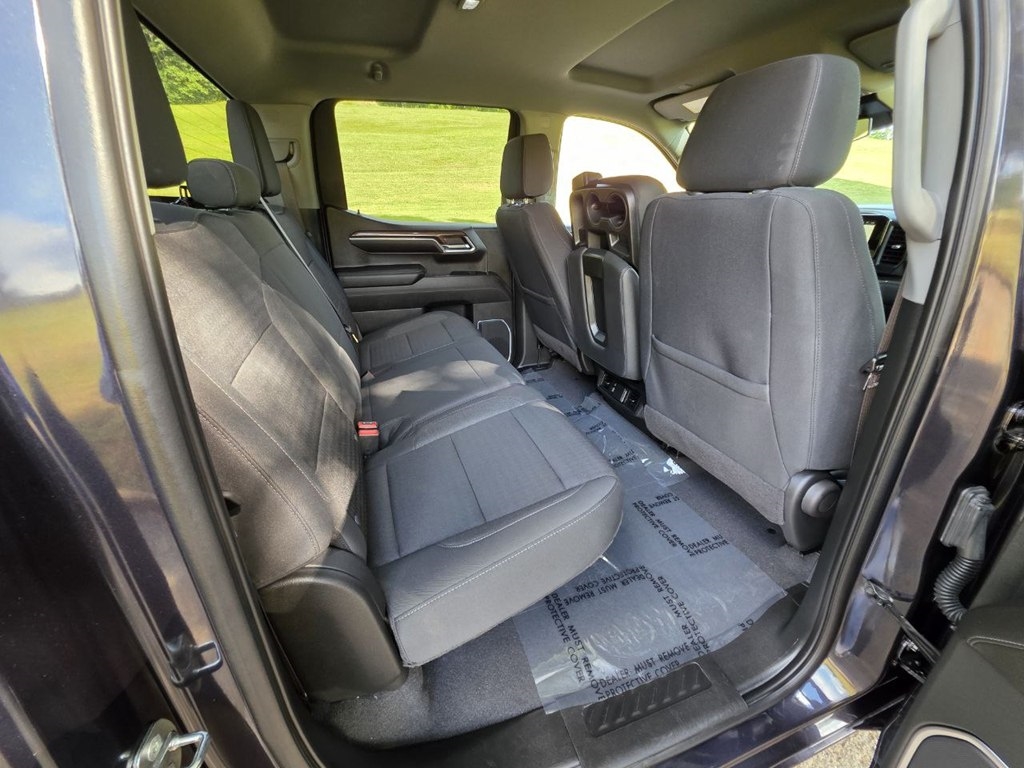 Chevrolet Silverado 1500 4WD Crew Cab 147" LT w/2FL 2023