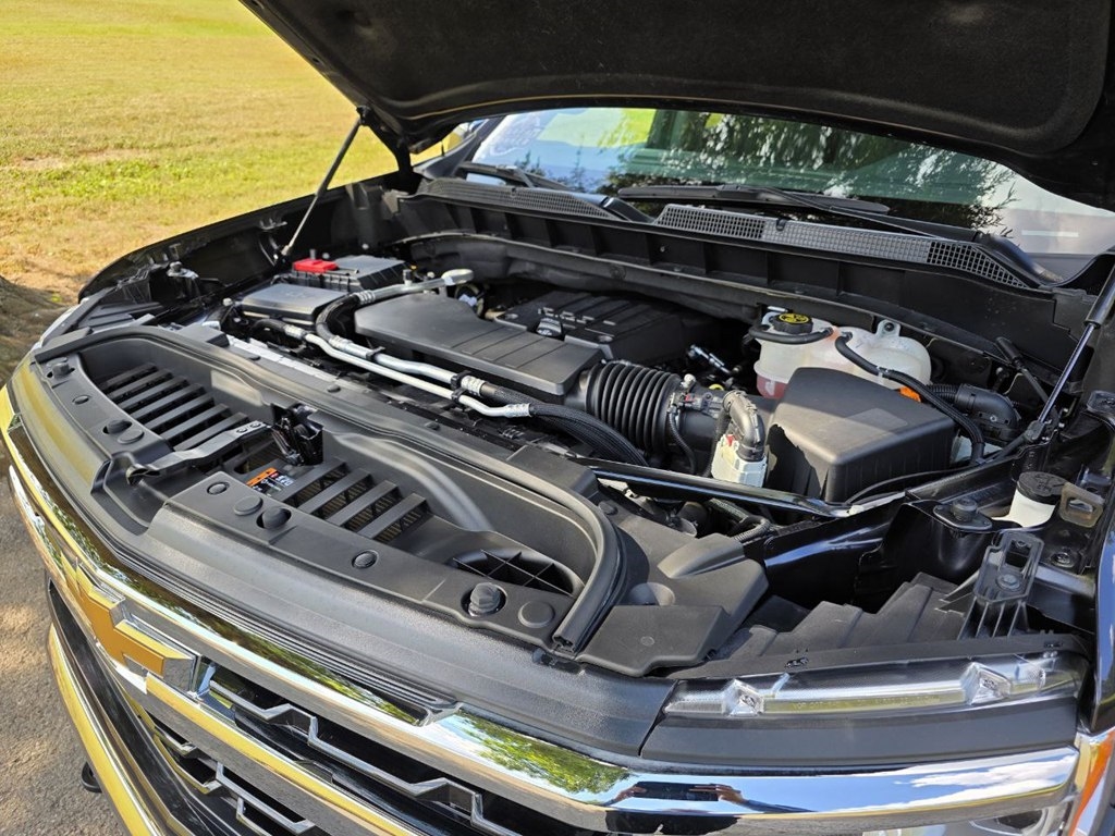 Chevrolet Silverado 1500 4WD Crew Cab 147" LT w/2FL 2023