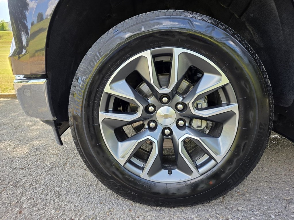 Chevrolet Silverado 1500 4WD Crew Cab 147" LT w/2FL 2023