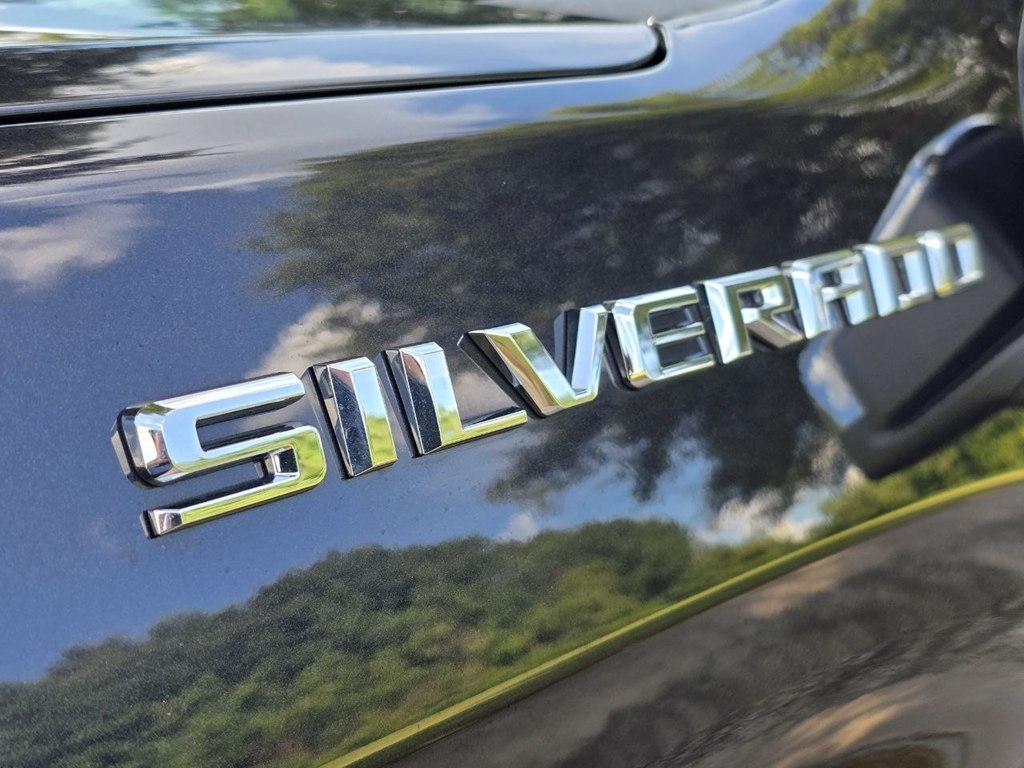 Chevrolet Silverado 1500 4WD Crew Cab 147" LT w/2FL 2023