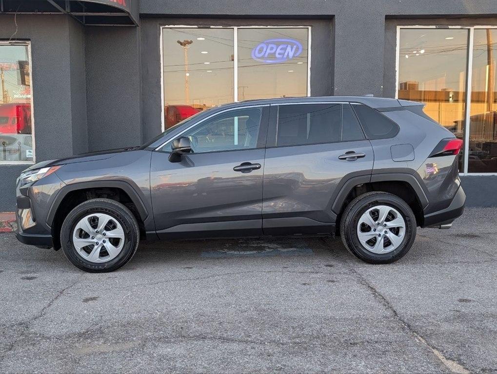 Toyota RAV4 LE AWD (Natl) 2024