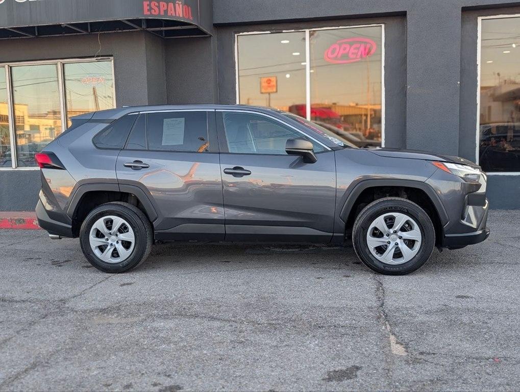 Toyota RAV4 LE AWD (Natl) 2024