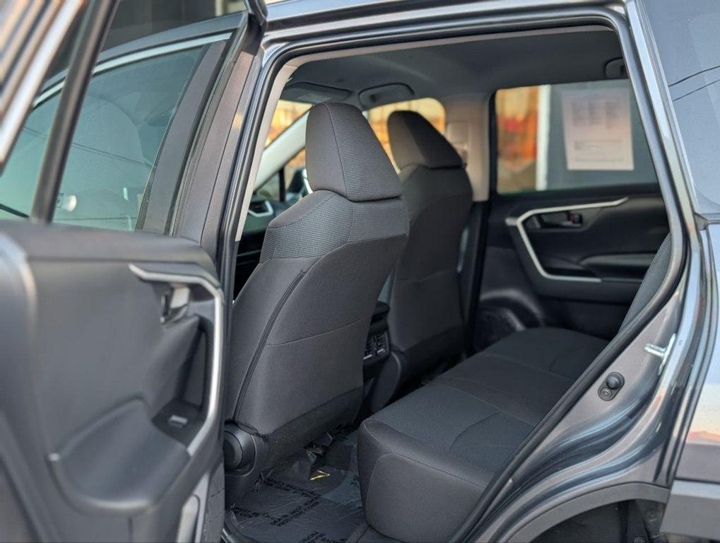 Toyota RAV4 LE AWD (Natl) 2024