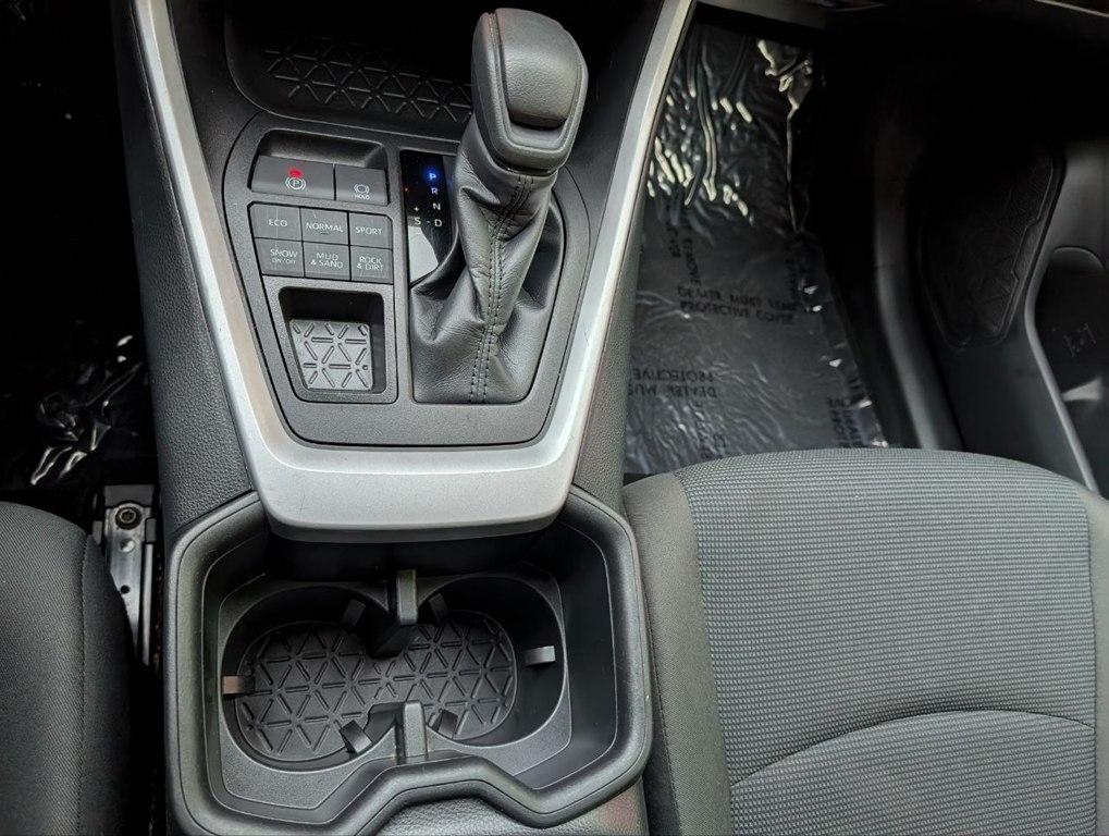 Toyota RAV4 LE AWD (Natl) 2024