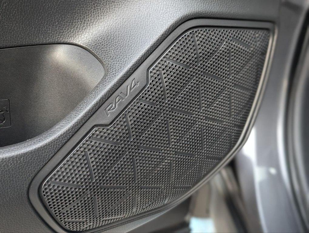 Toyota RAV4 LE AWD (Natl) 2024