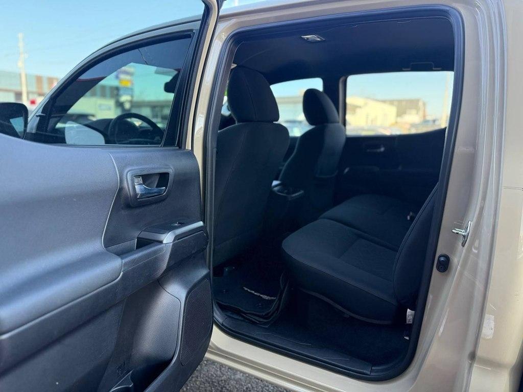 Toyota Tacoma 4WD SR5 Double Cab 5' Bed V6 AT (Natl) 2020