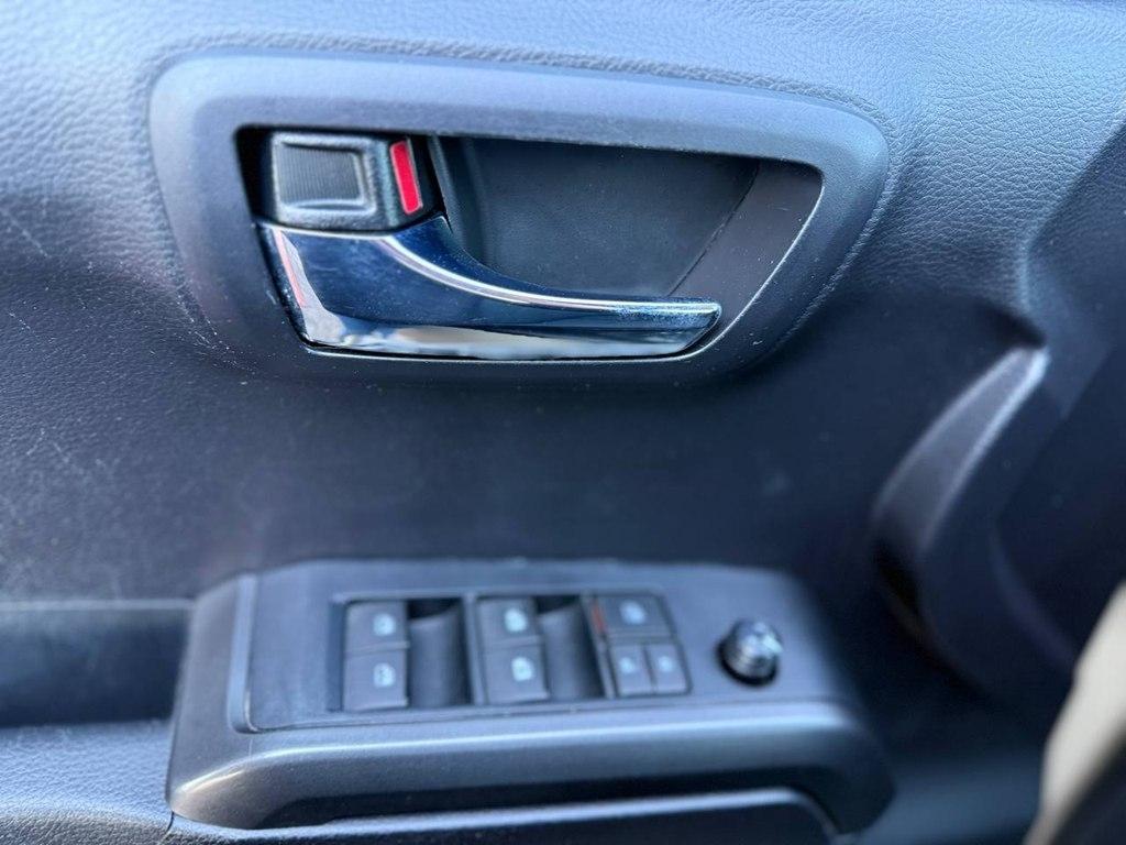 Toyota Tacoma 4WD SR5 Double Cab 5' Bed V6 AT (Natl) 2020