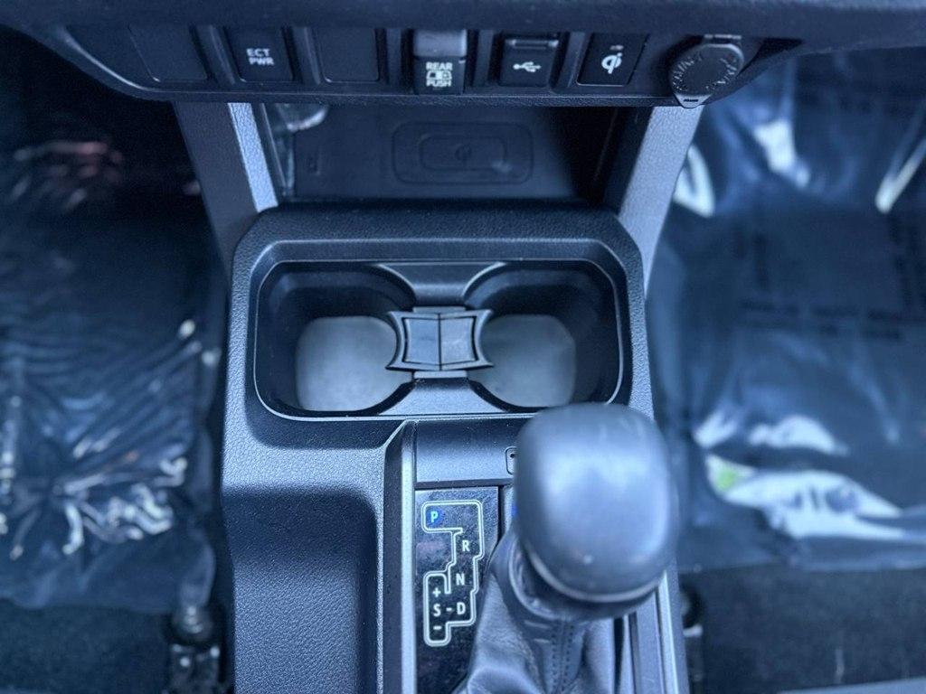 Toyota Tacoma 4WD SR5 Double Cab 5' Bed V6 AT (Natl) 2020