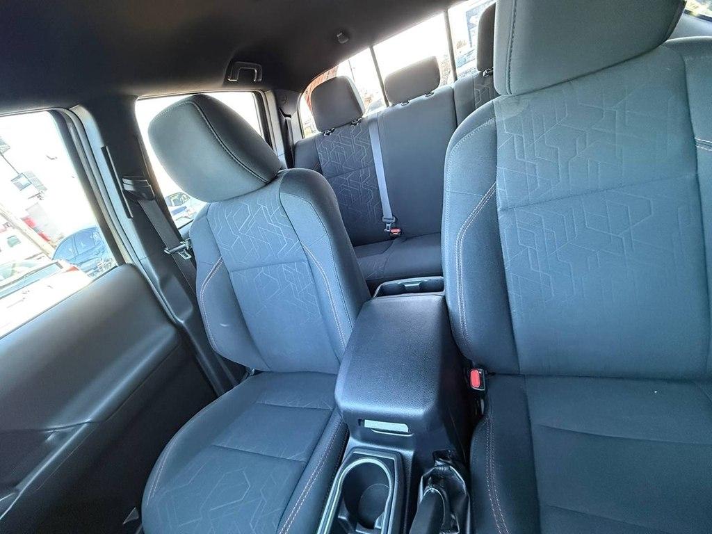 Toyota Tacoma 4WD SR5 Double Cab 5' Bed V6 AT (Natl) 2020