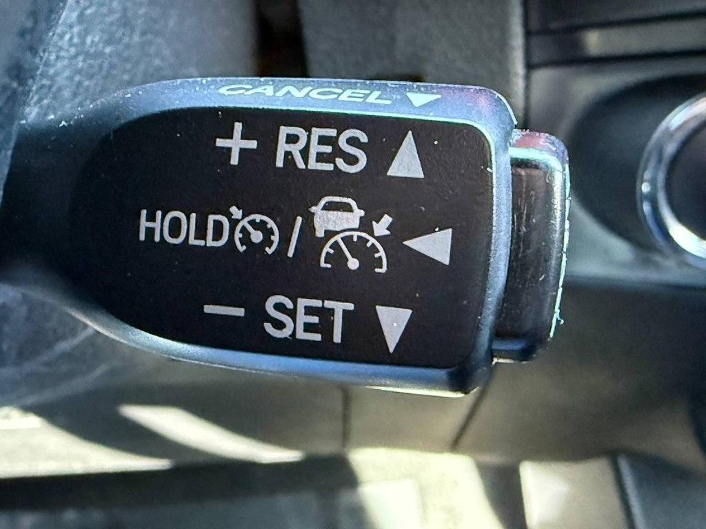 Toyota Tacoma 4WD SR5 Double Cab 5' Bed V6 AT (Natl) 2020