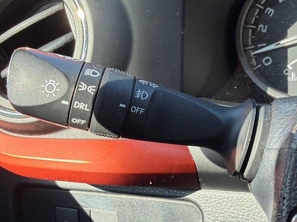 Toyota Tacoma 4WD SR5 Double Cab 5' Bed V6 AT (Natl) 2020