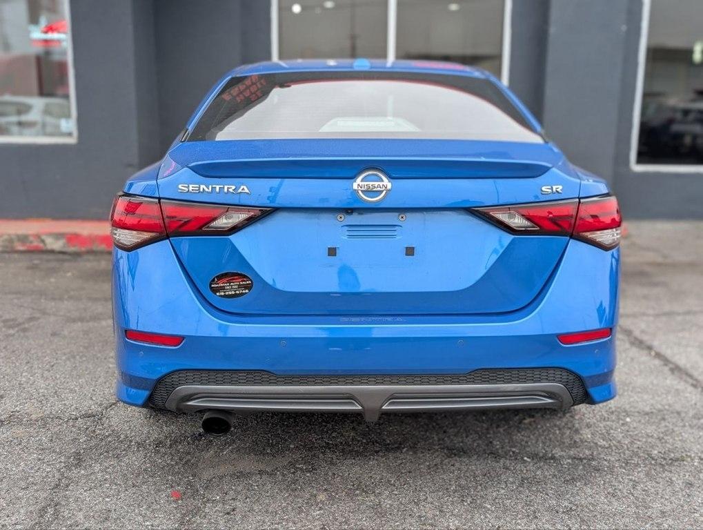 Nissan Sentra SR CVT 2021