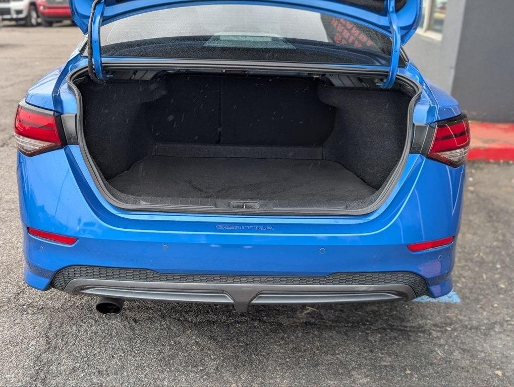 Nissan Sentra SR CVT 2021