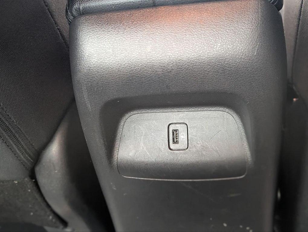 Nissan Sentra SR CVT 2021