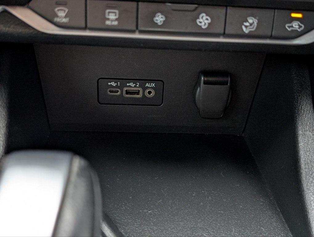 Nissan Sentra SR CVT 2021